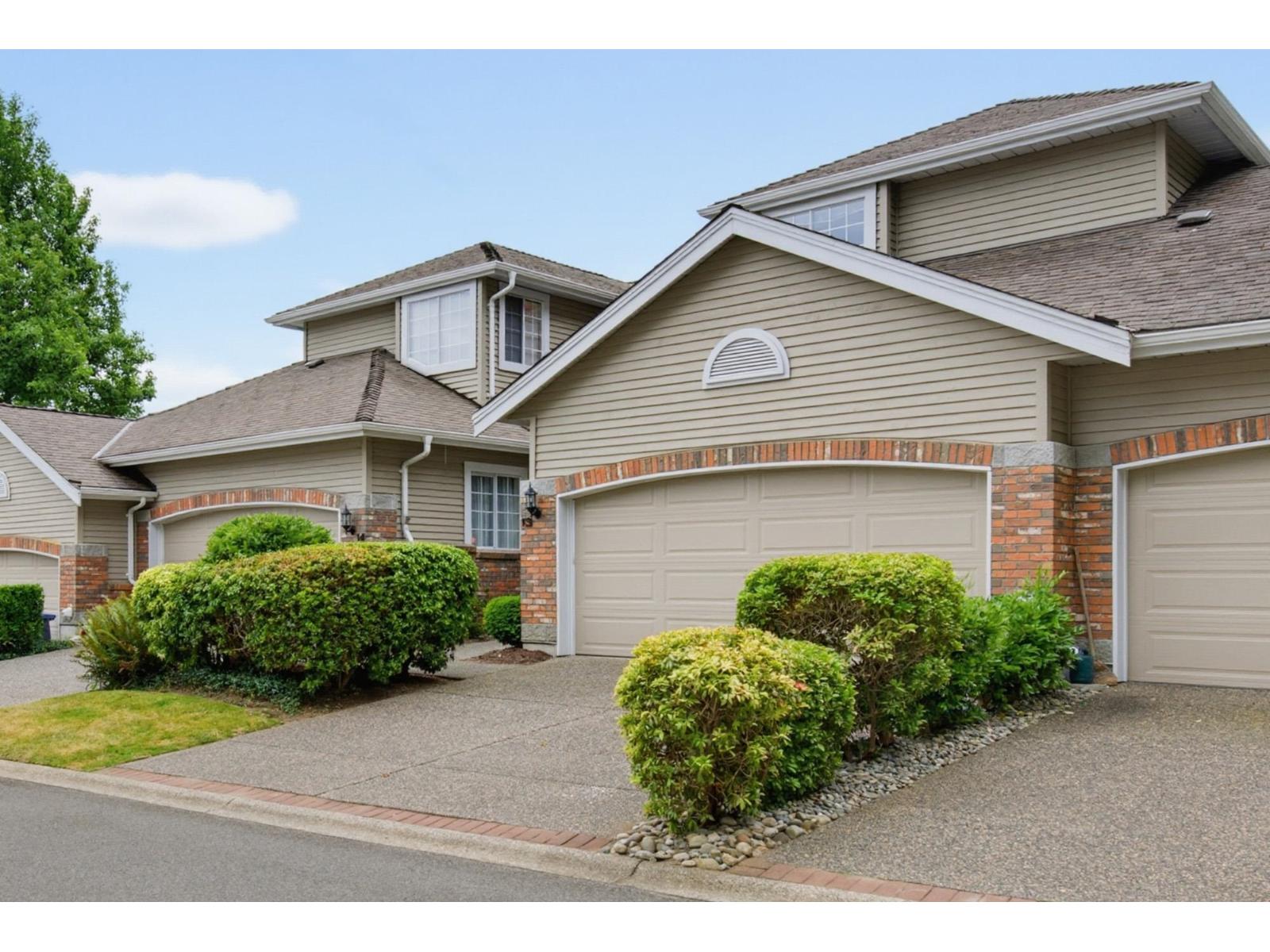 13 2688 150 STREET Property Photo 1