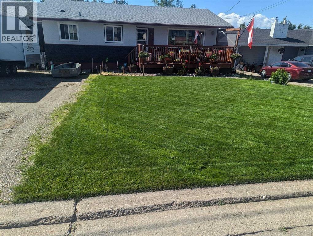 13 Manson Crescent Property Photo 1