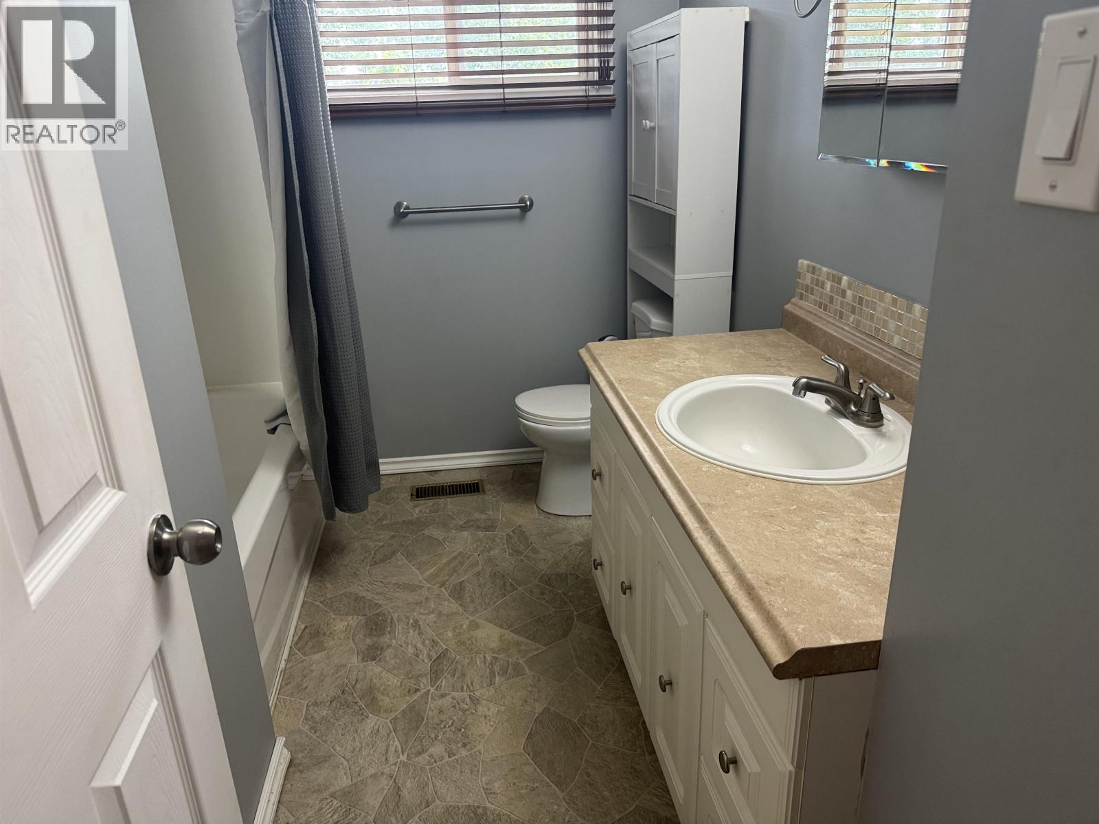 13 Manson Crescent Property Photo 13