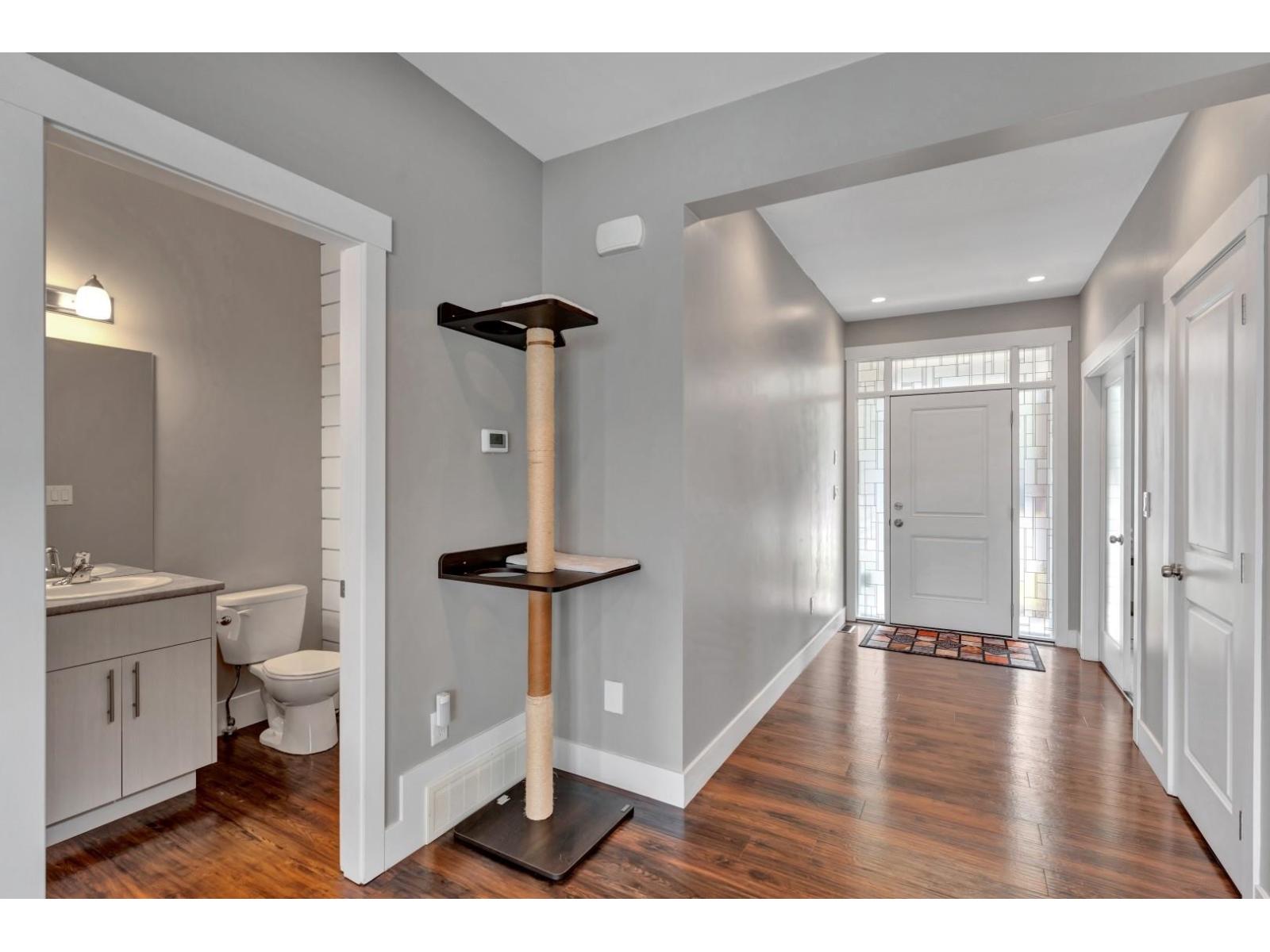 6185 Rexford Drive Property Photo 17