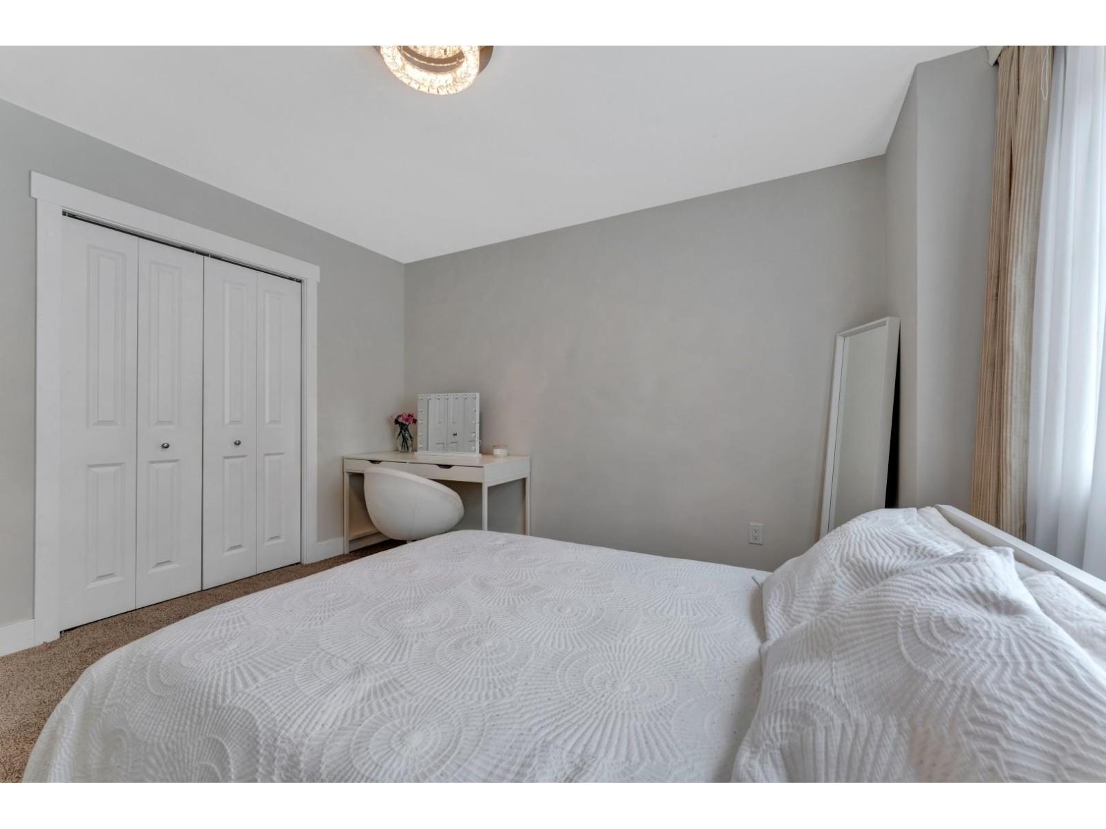 6185 Rexford Drive Property Photo 25