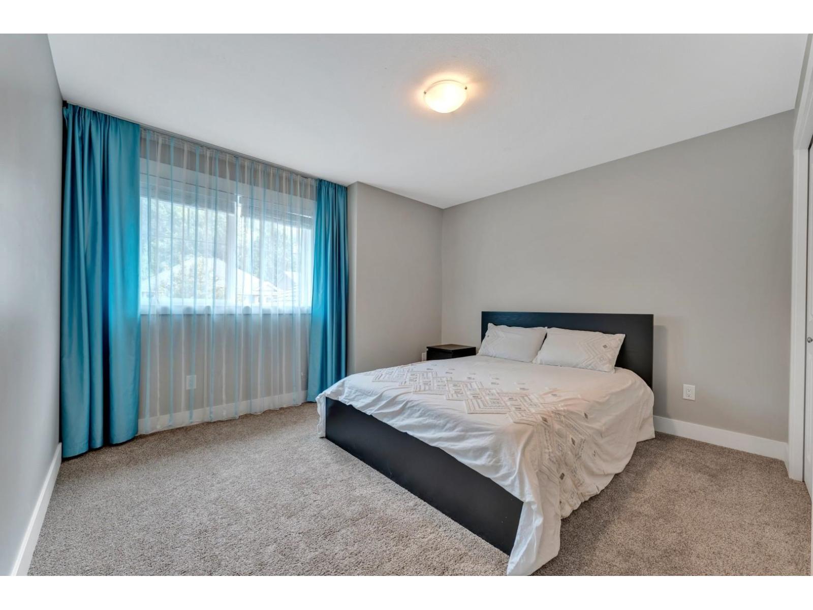 6185 Rexford Drive Property Photo 26