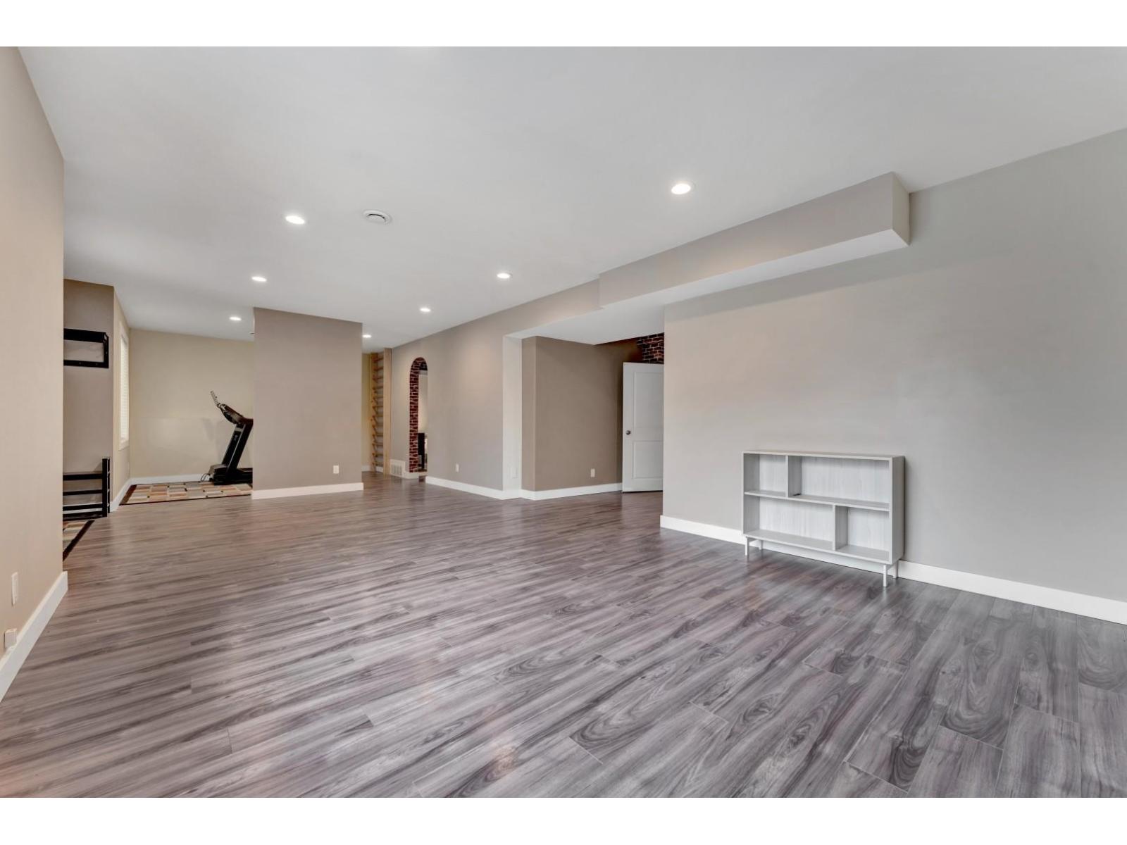 6185 Rexford Drive Property Photo 31