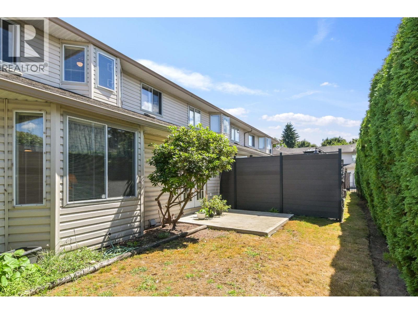 32 12268 189a Street Property Photo 2