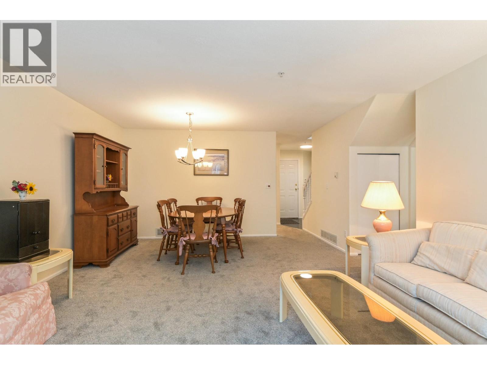 32 12268 189a Street Property Photo 6