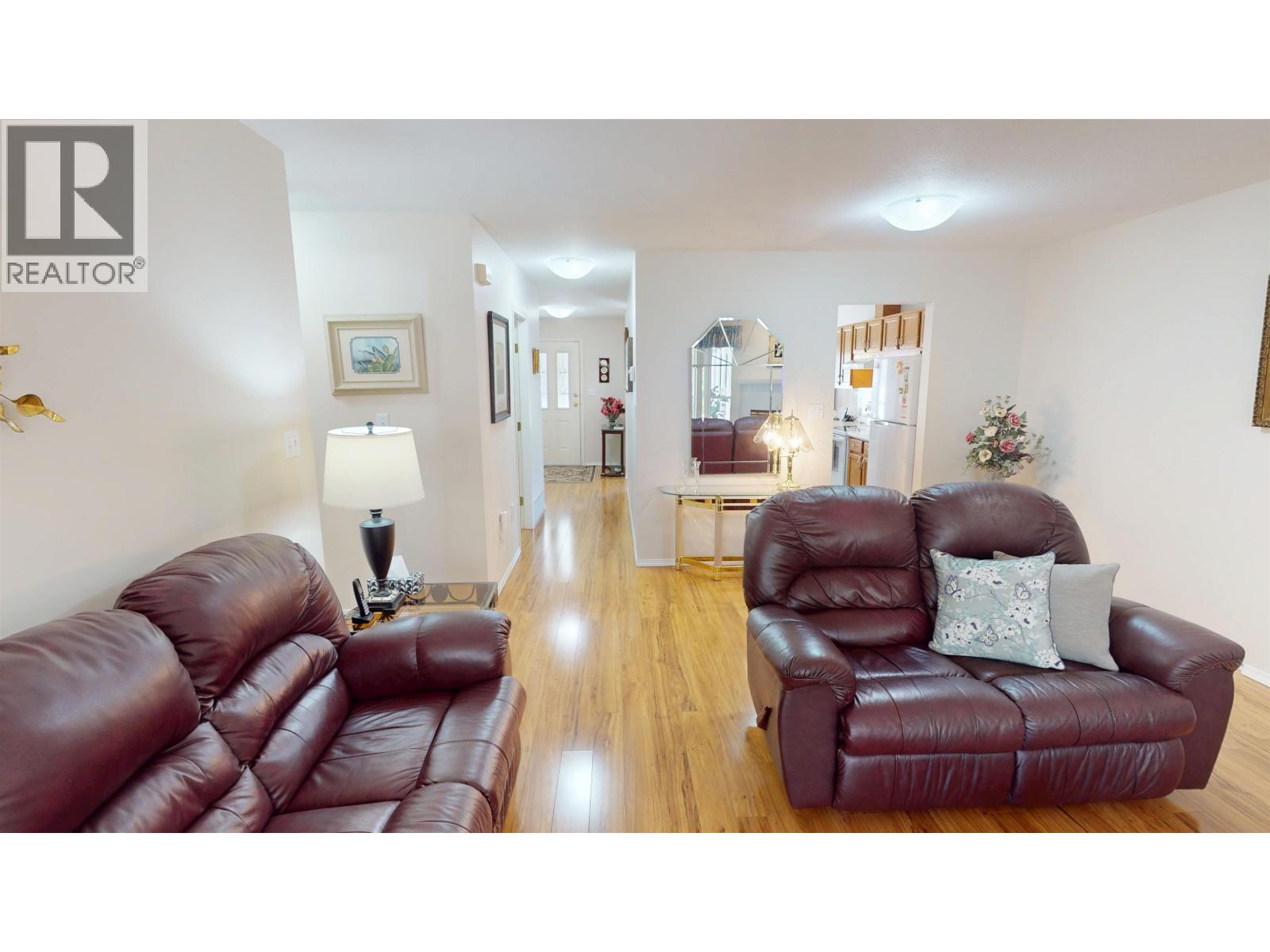 7 490 Lewis Drive Property Photo 13