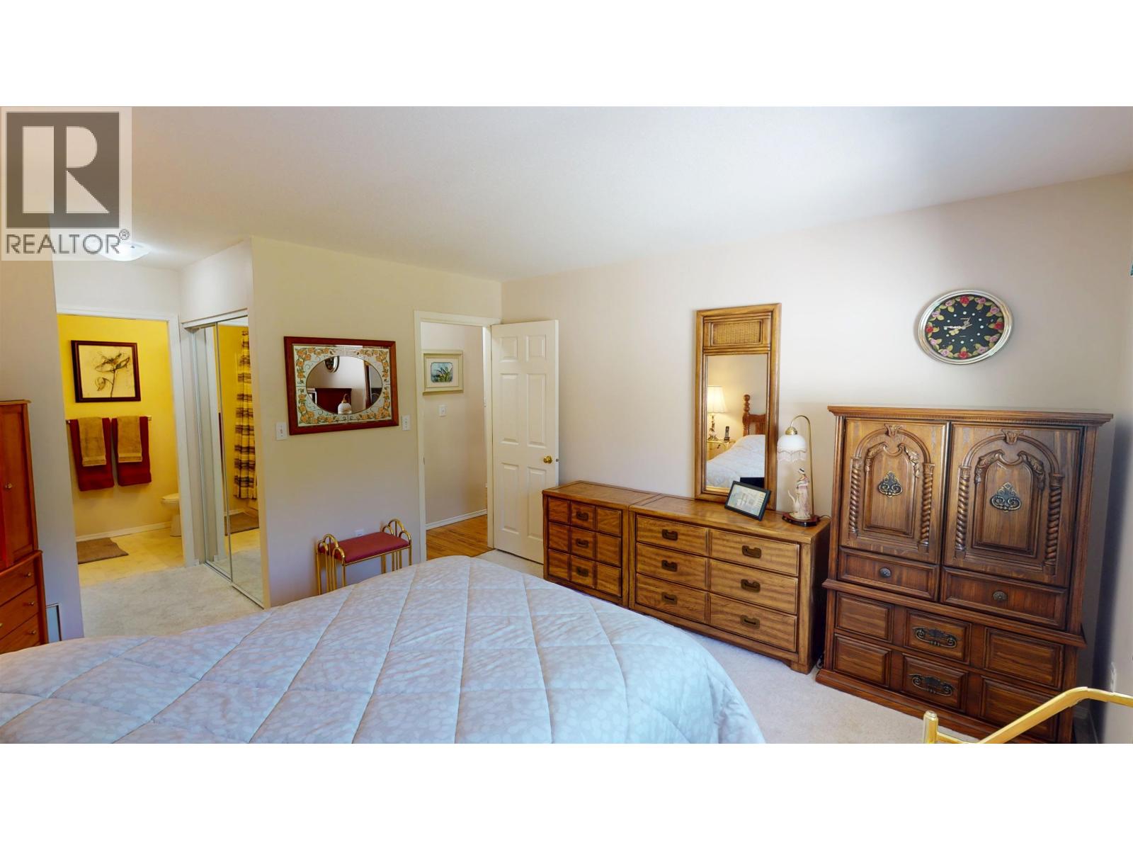7 490 Lewis Drive Property Photo 16