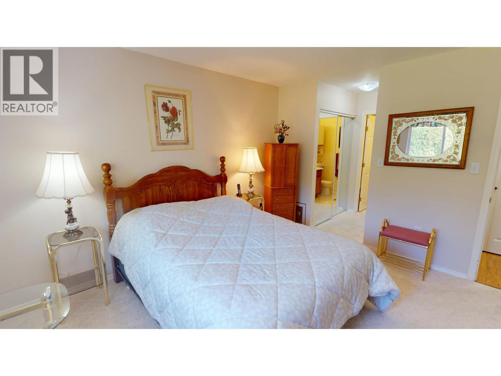 7 490 Lewis Drive Property Photo 17