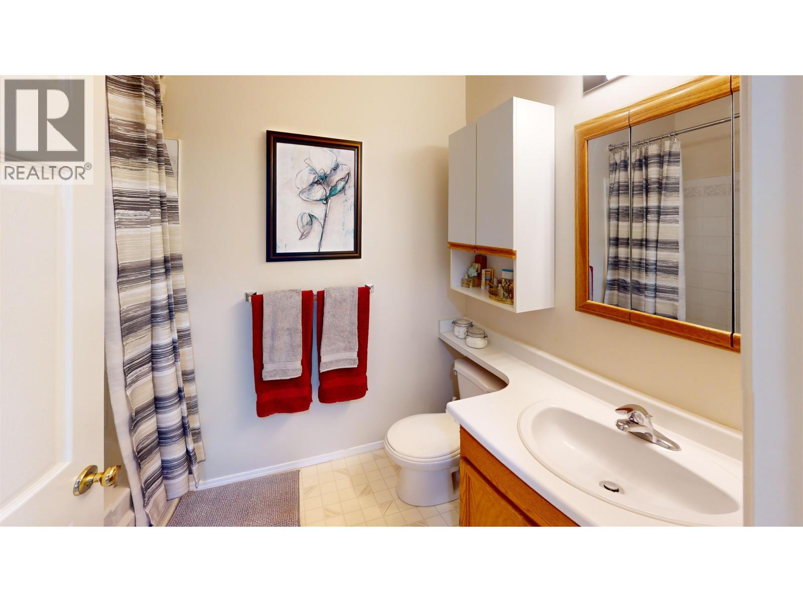 7 490 Lewis Drive Property Photo 19