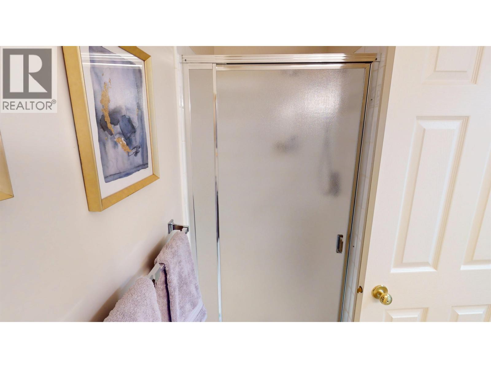 7 490 Lewis Drive Property Photo 25