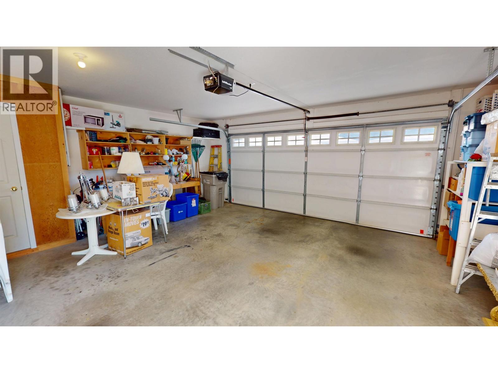 7 490 Lewis Drive Property Photo 30