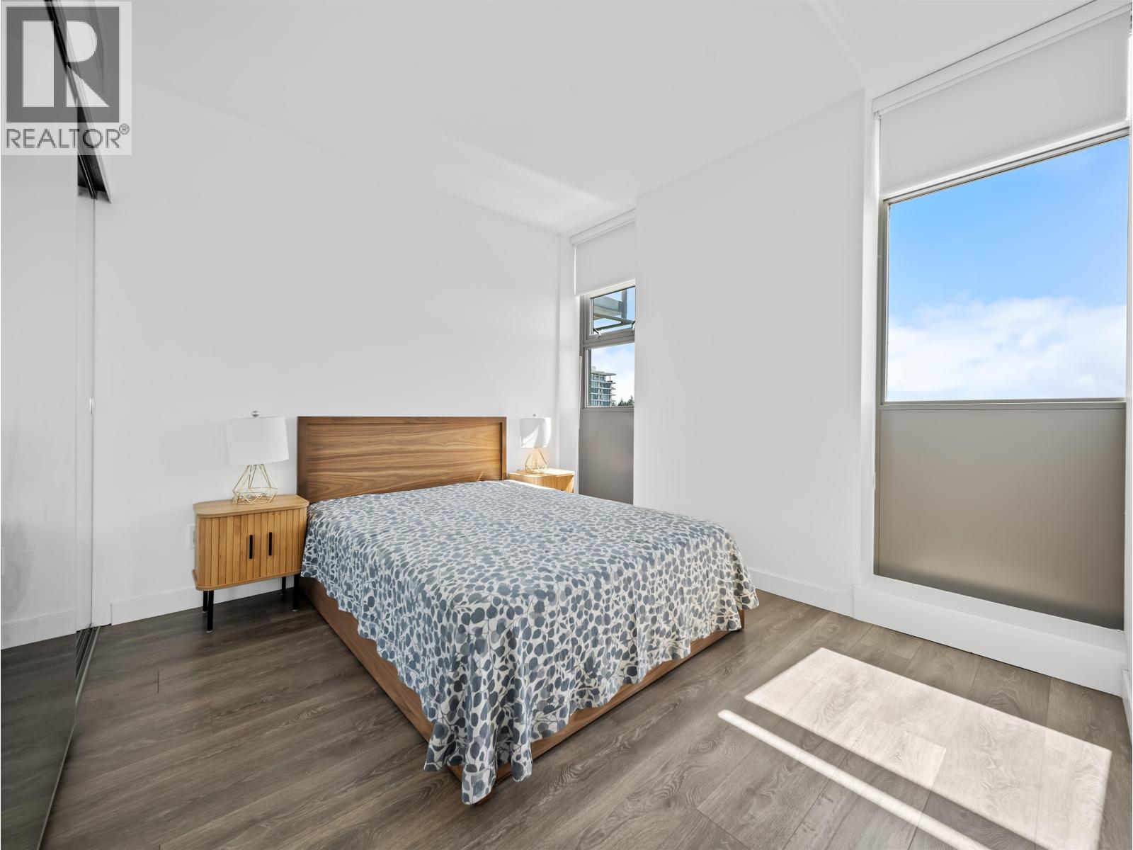 1701 5782 Berton Avenue Property Photo 14