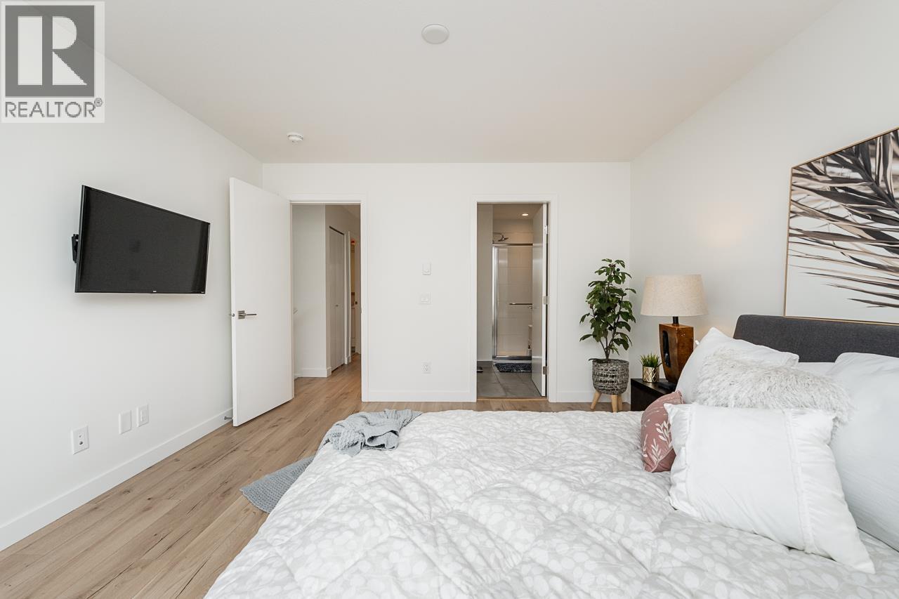 13 1228 Hudson Street Property Photo 10