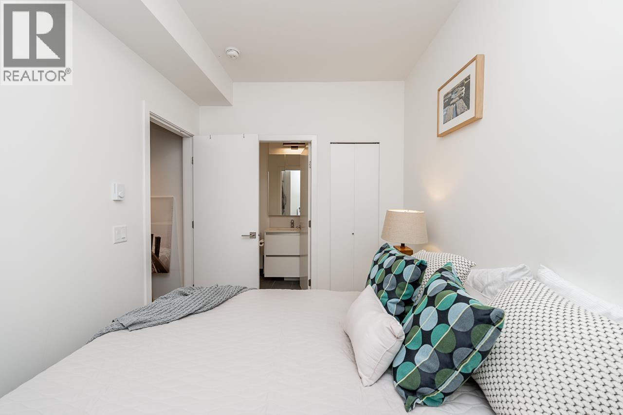 13 1228 Hudson Street Property Photo 15