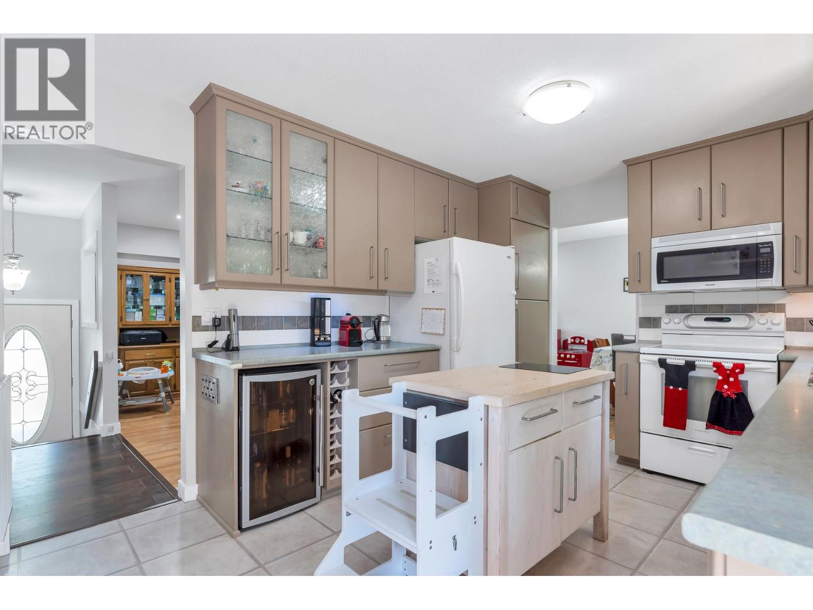 21652 121 Avenue Property Photo 9