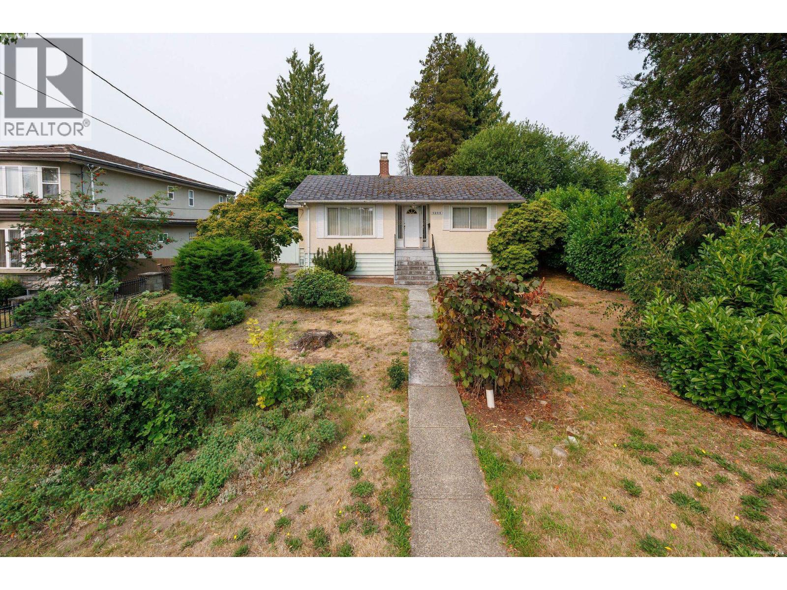 7289 Dow Avenue Property Photo 1