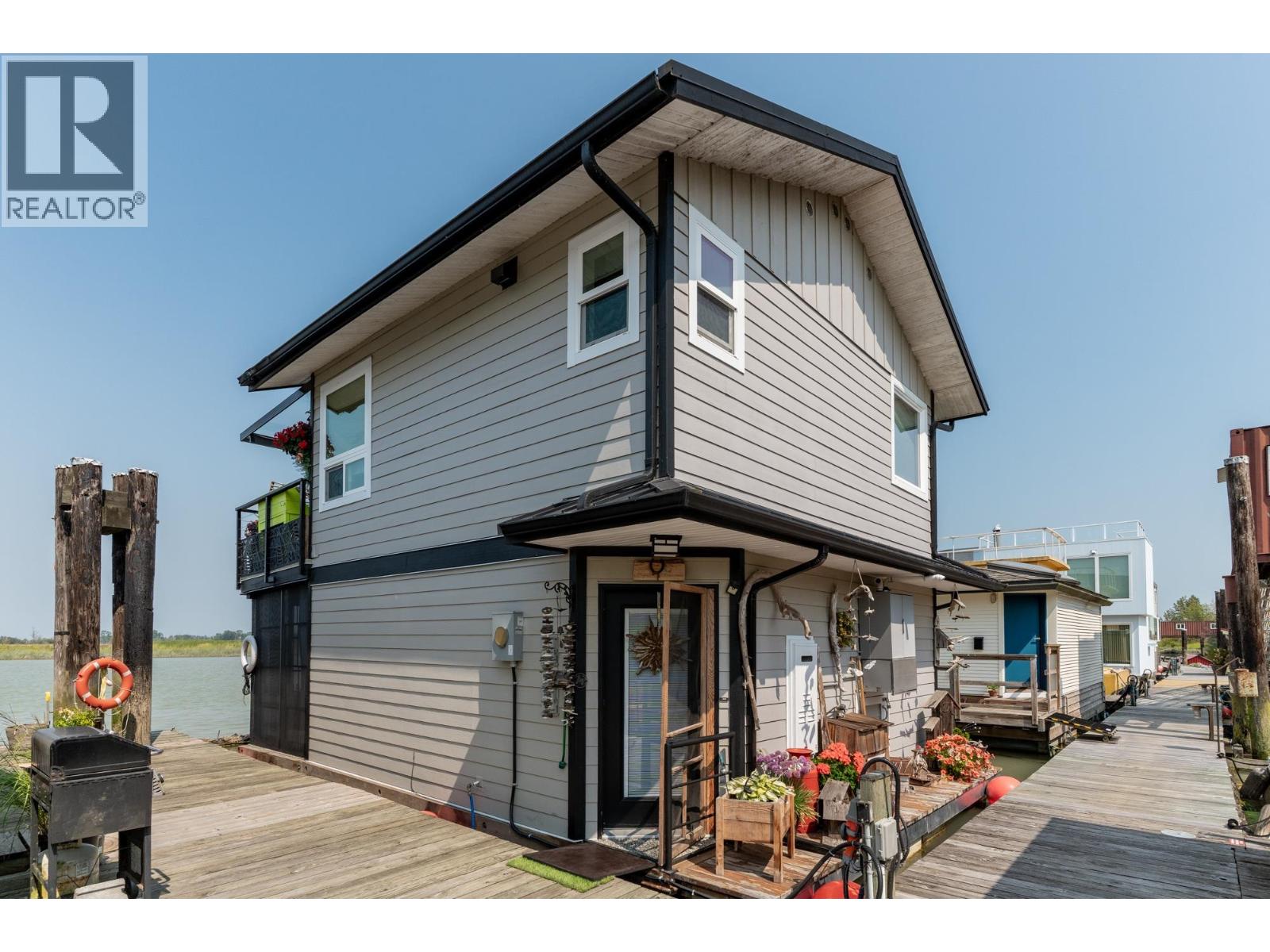 14 3871 W River Road Road Property Photo 1