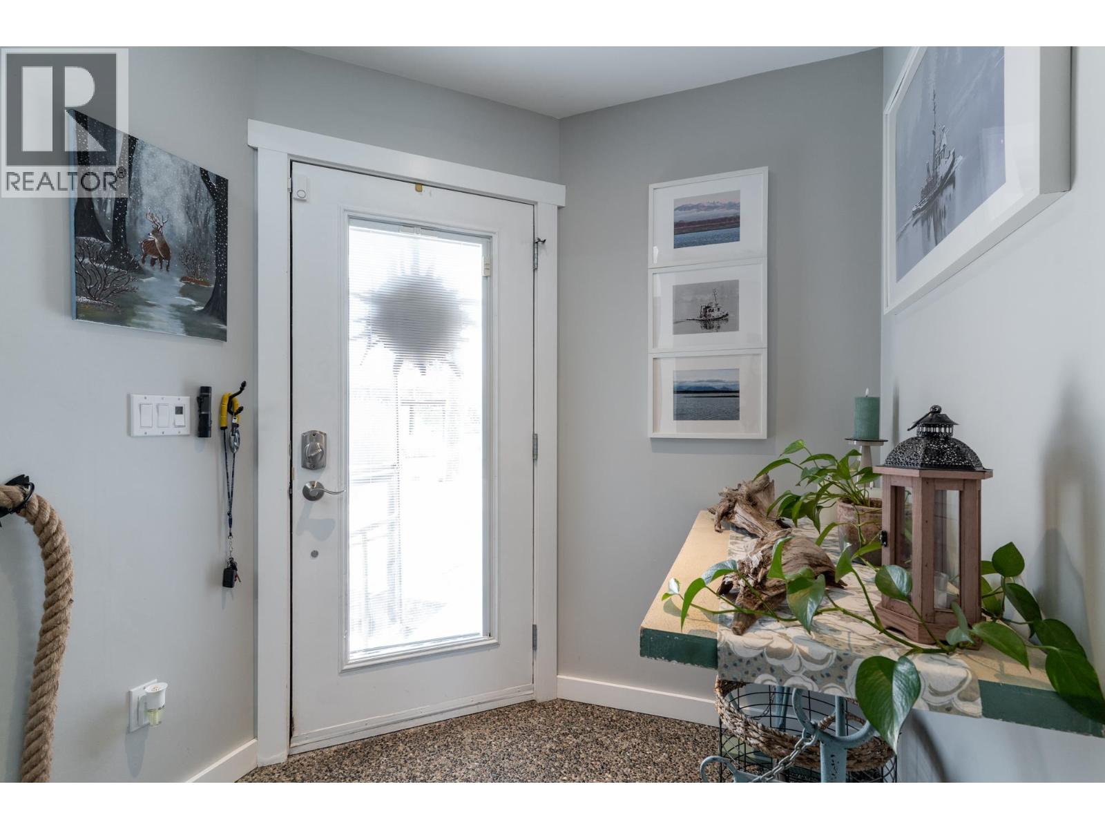 14 3871 W River Road Road Property Photo 4