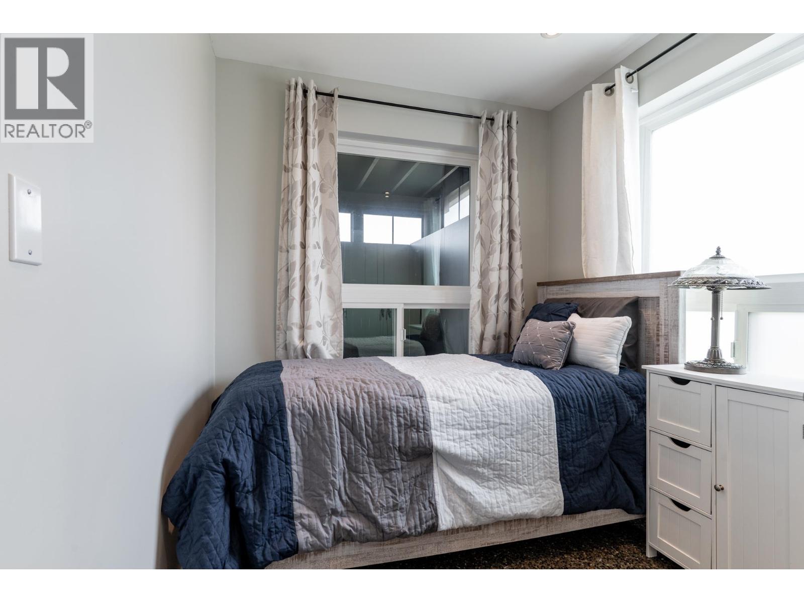 14 3871 W River Road Road Property Photo 13