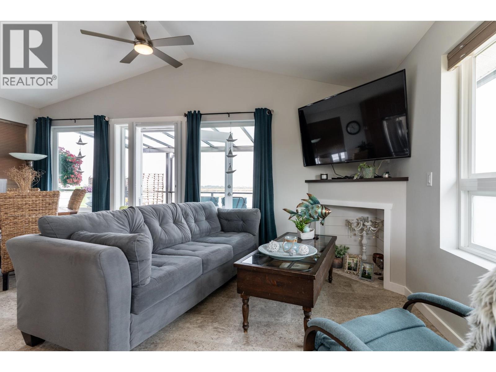 14 3871 W River Road Road Property Photo 16