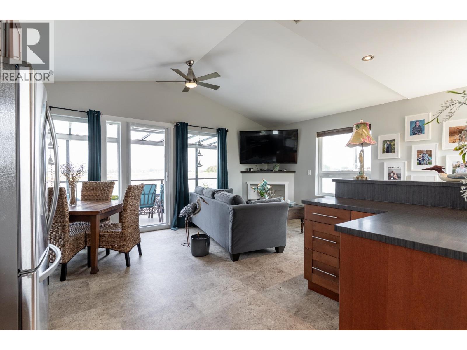 14 3871 W River Road Road Property Photo 22
