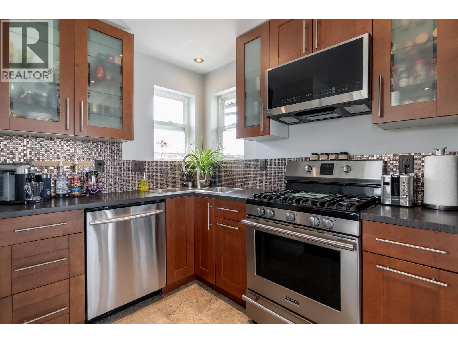 14 3871 W River Road Road Property Photo 25