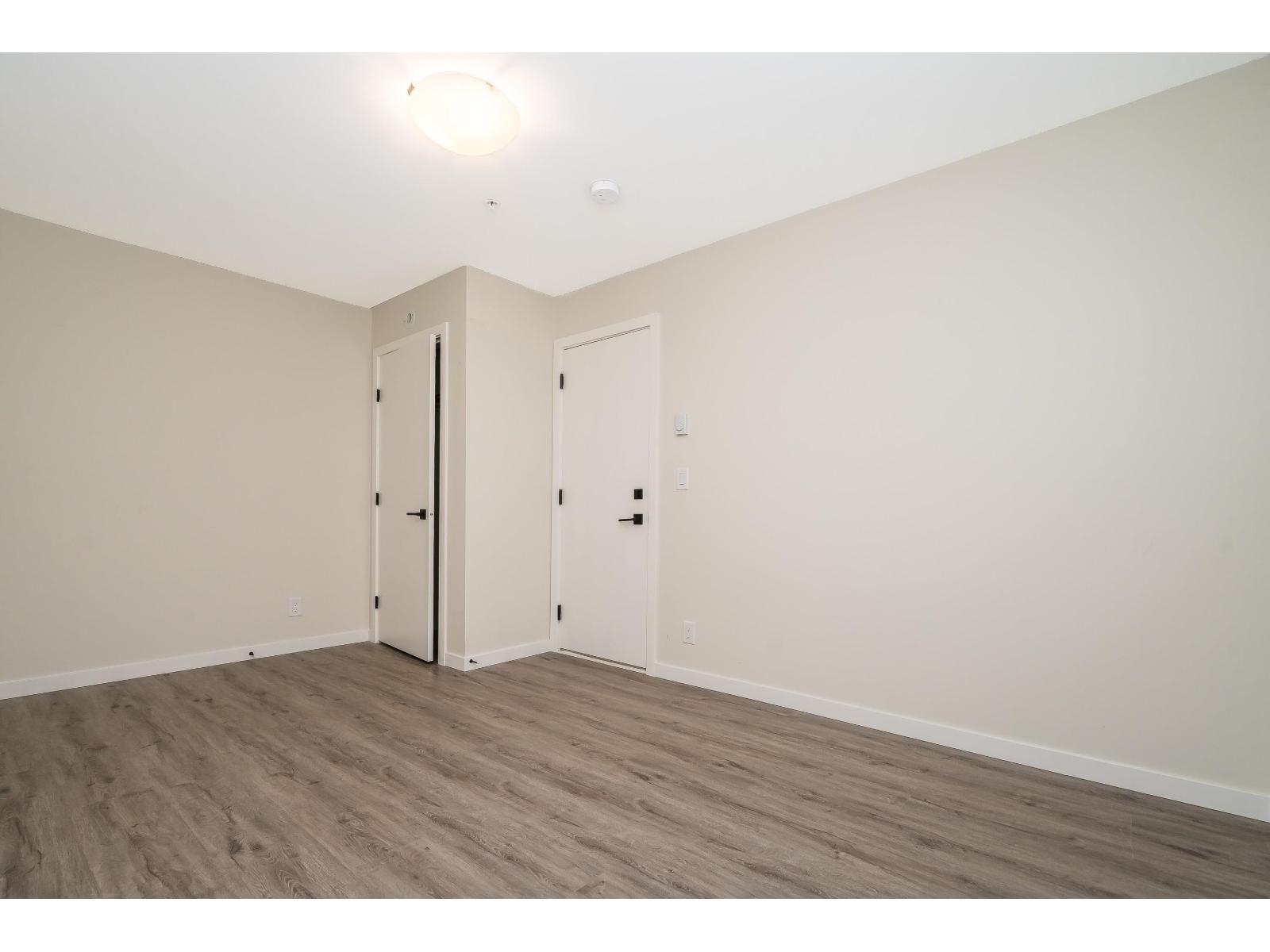 15 20087 68 Avenue Property Photo 37