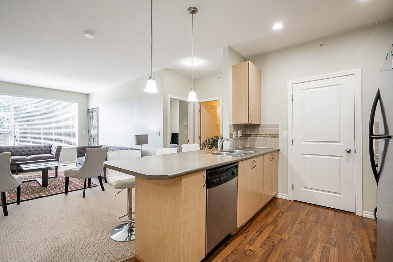 408 2581 Langdon Street Property Photo 34