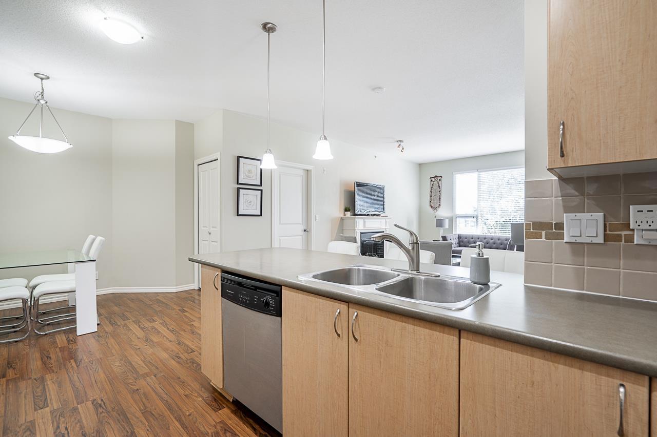 408 2581 Langdon Street Property Photo 35
