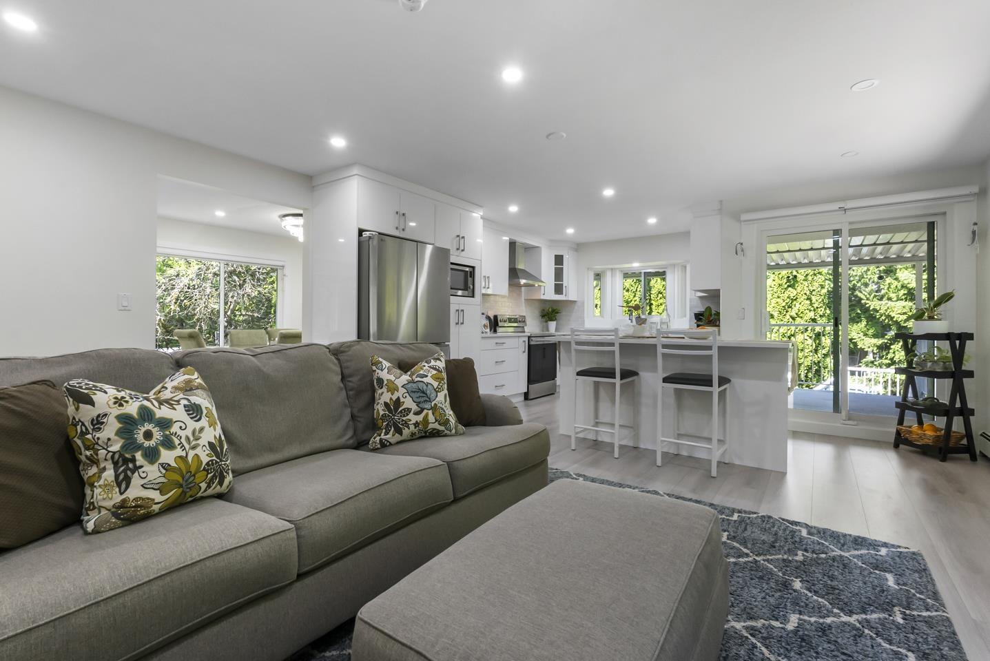 8034 166 Street Property Photo 10