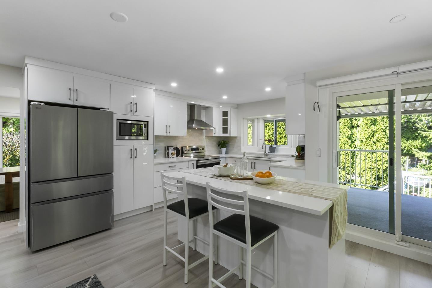 8034 166 Street Property Photo 12