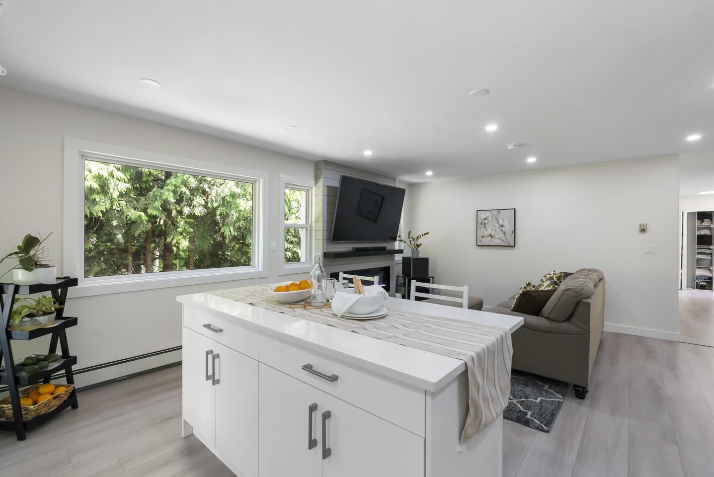 8034 166 Street Property Photo 13