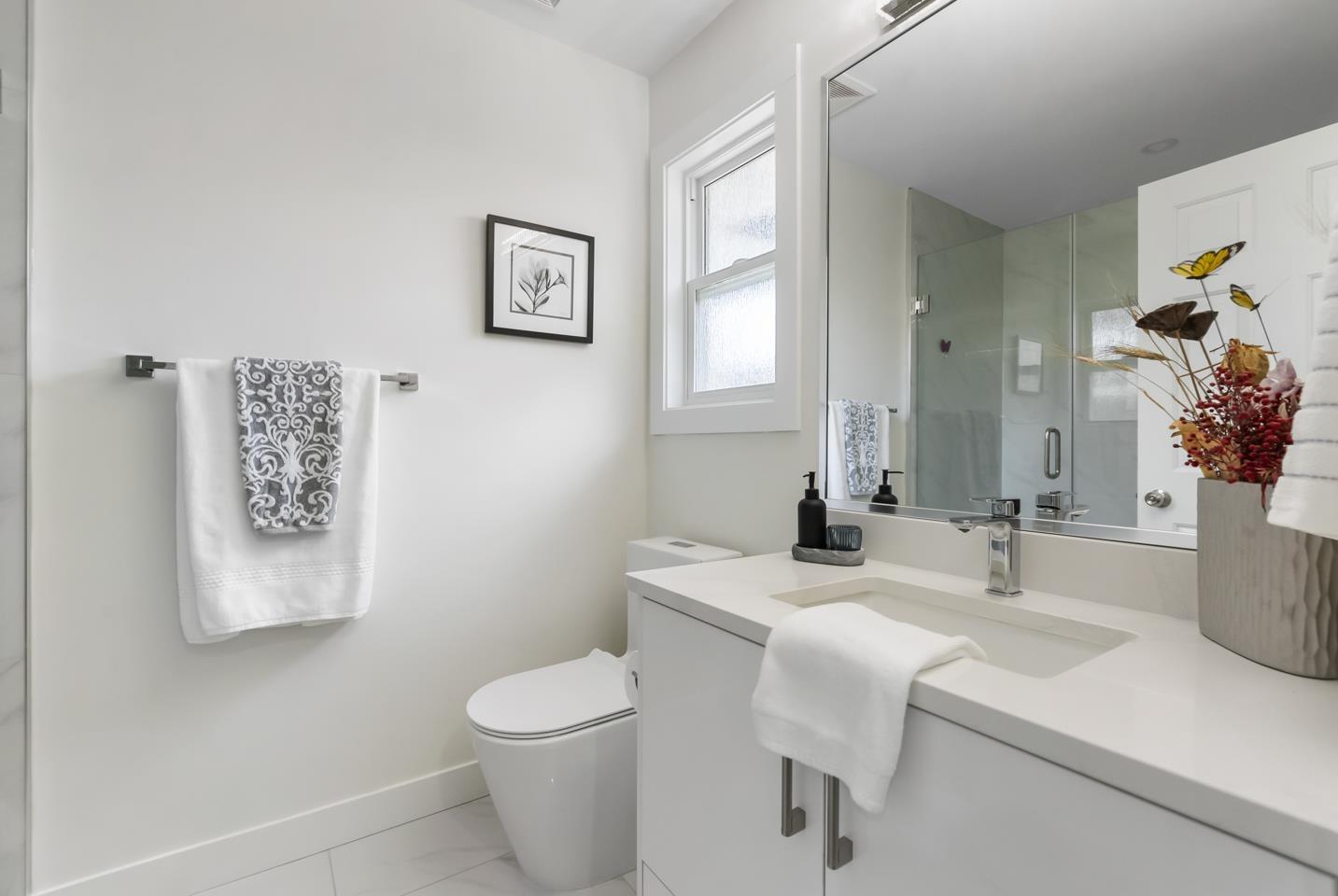 8034 166 Street Property Photo 20