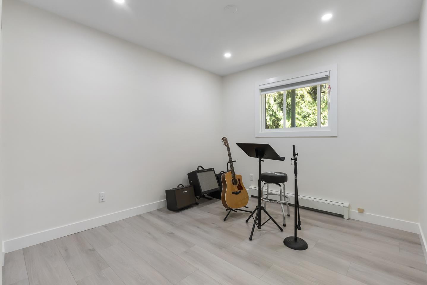 8034 166 Street Property Photo 25
