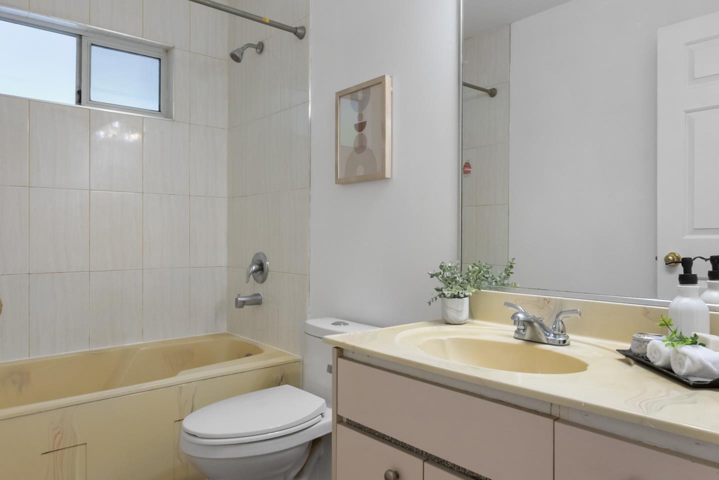 8034 166 Street Property Photo 37