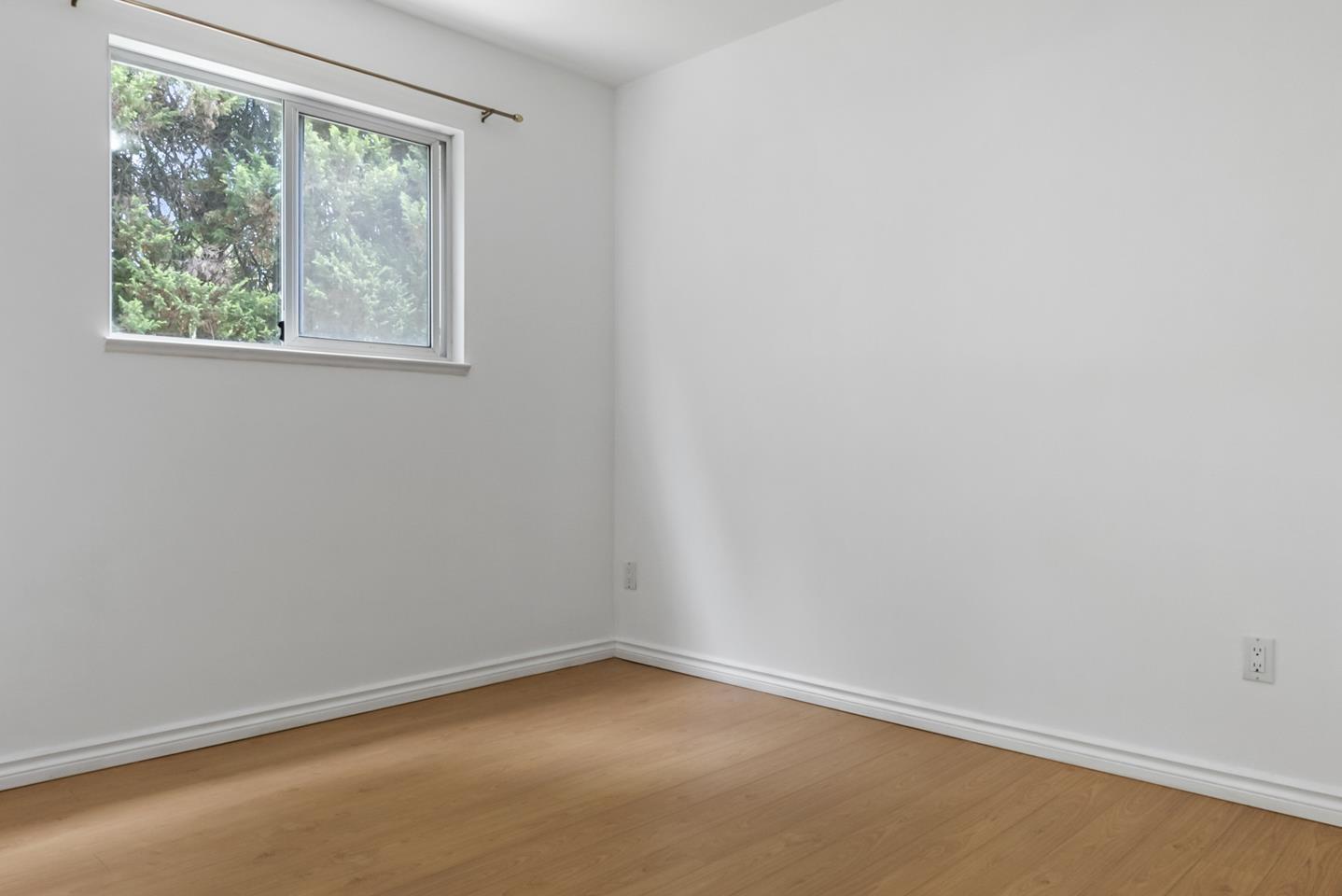 8034 166 Street Property Photo 38