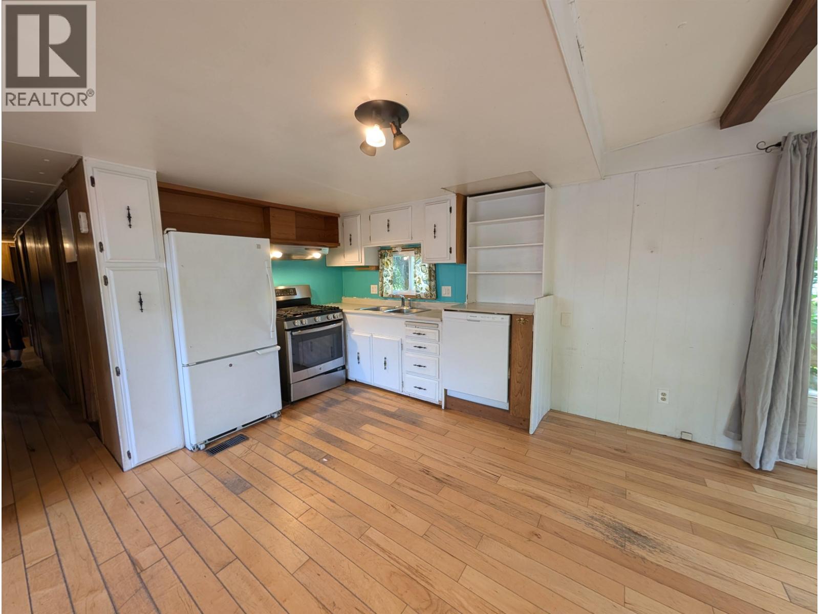 6 Bracken Parkway Property Photo 8