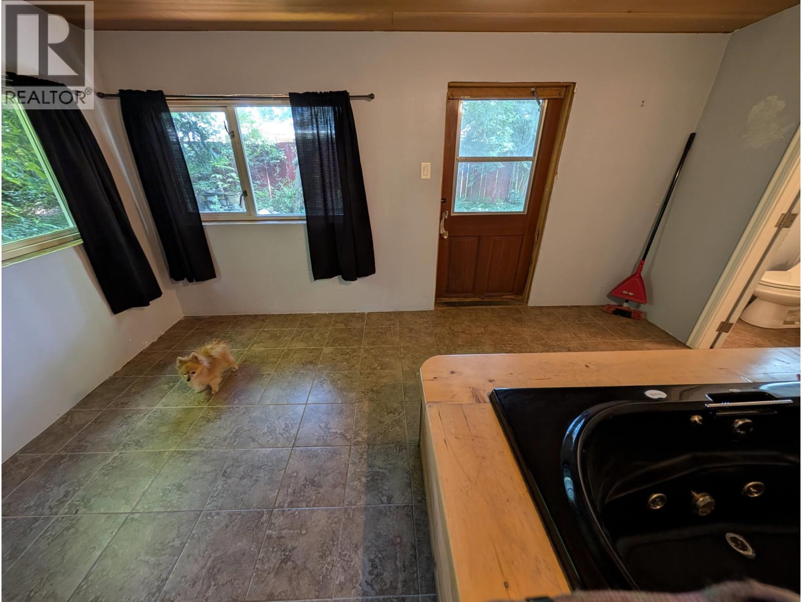 6 Bracken Parkway Property Photo 14