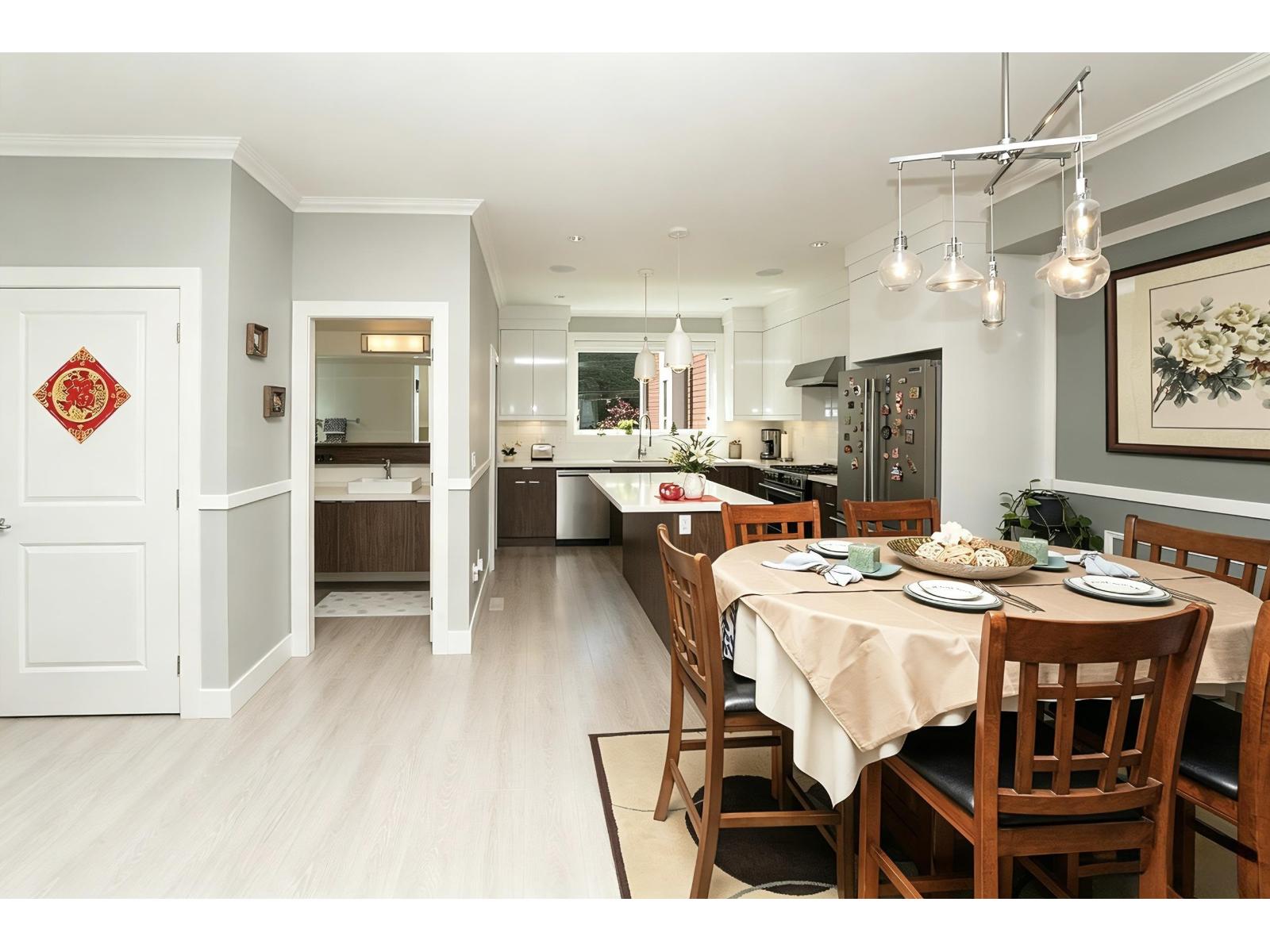 48 1670 160 Street Property Photo 6