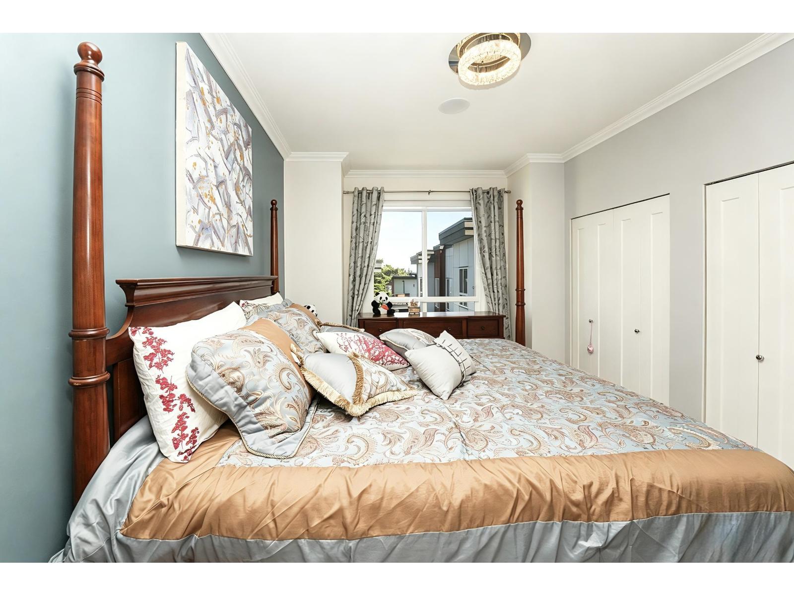 48 1670 160 Street Property Photo 17