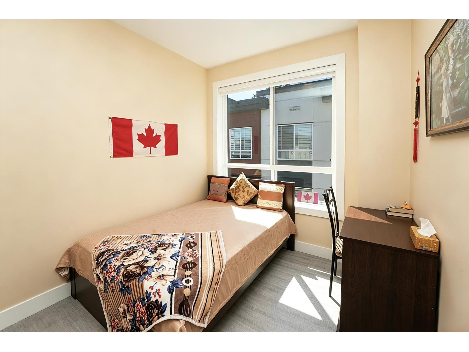 48 1670 160 Street Property Photo 23