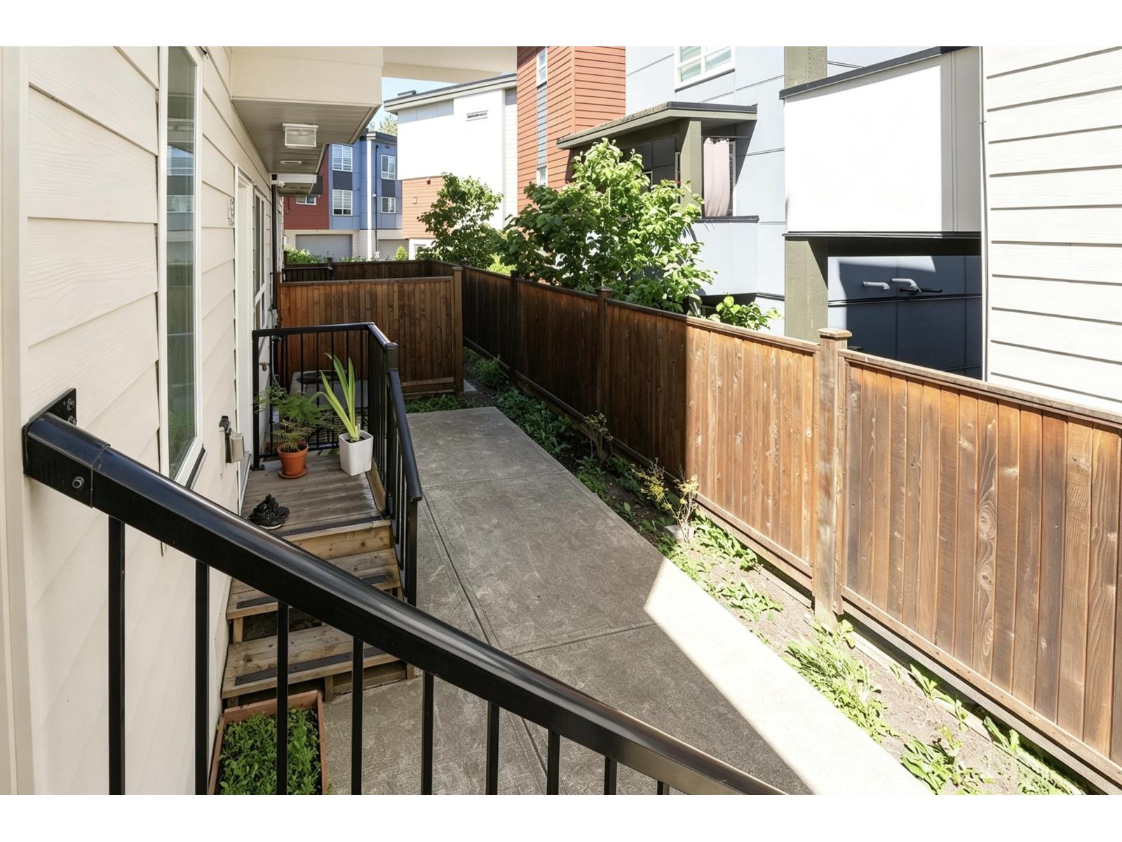 48 1670 160 Street Property Photo 30
