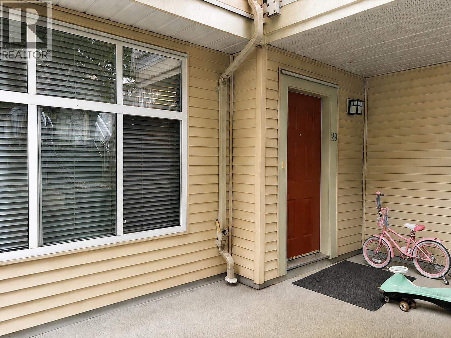 29 7128 Stride Avenue Property Photo 4