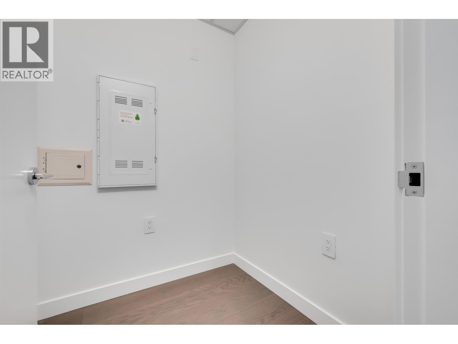 113 5168 Cambie Street Property Photo 6