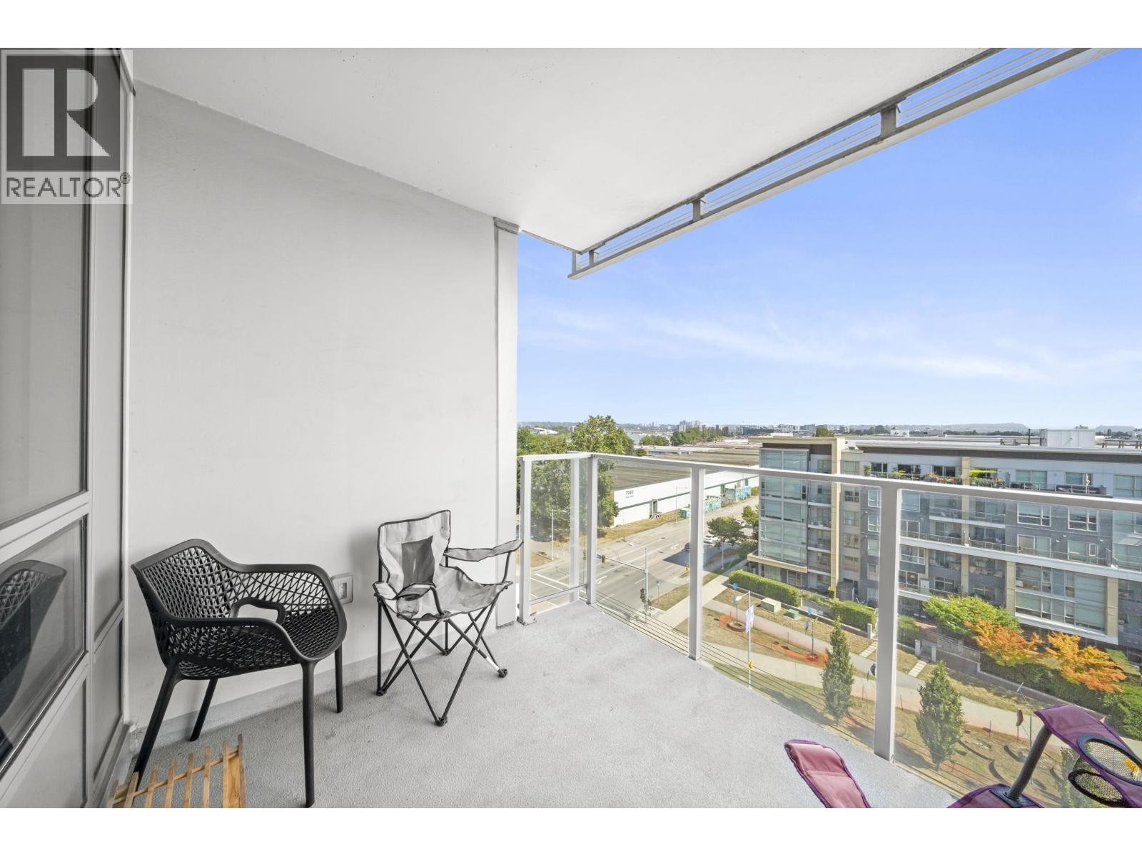 1007 5233 Gilbert Road Property Photo 15