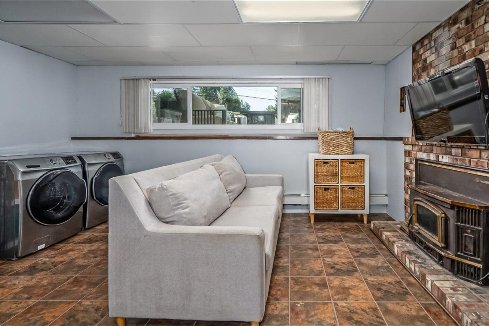 23165 88 Avenue Property Photo 24