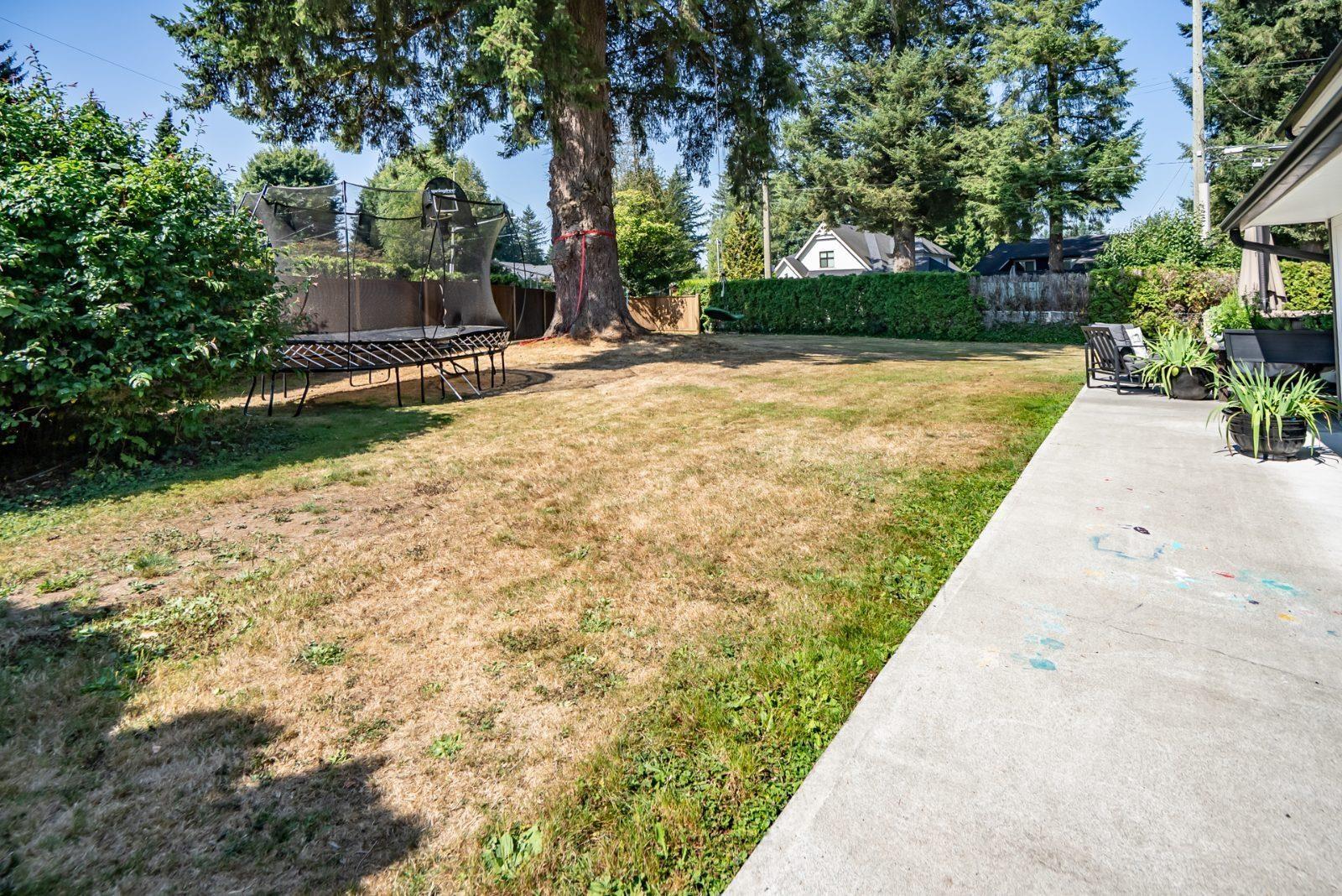 23165 88 Avenue Property Photo 32