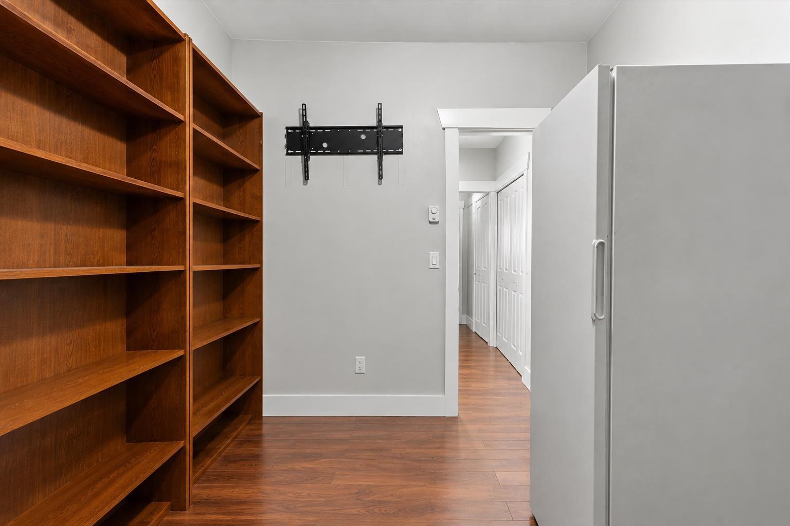 46021 Second Avenue #403 Property Photo 4
