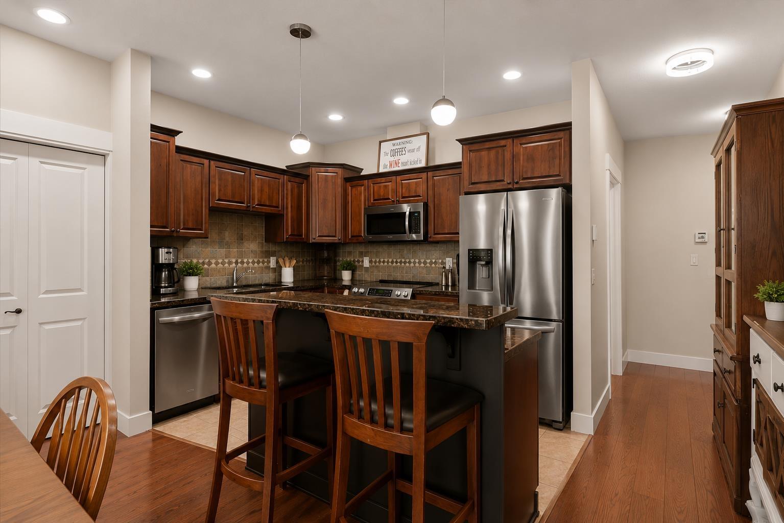 46021 Second Avenue #403 Property Photo 6
