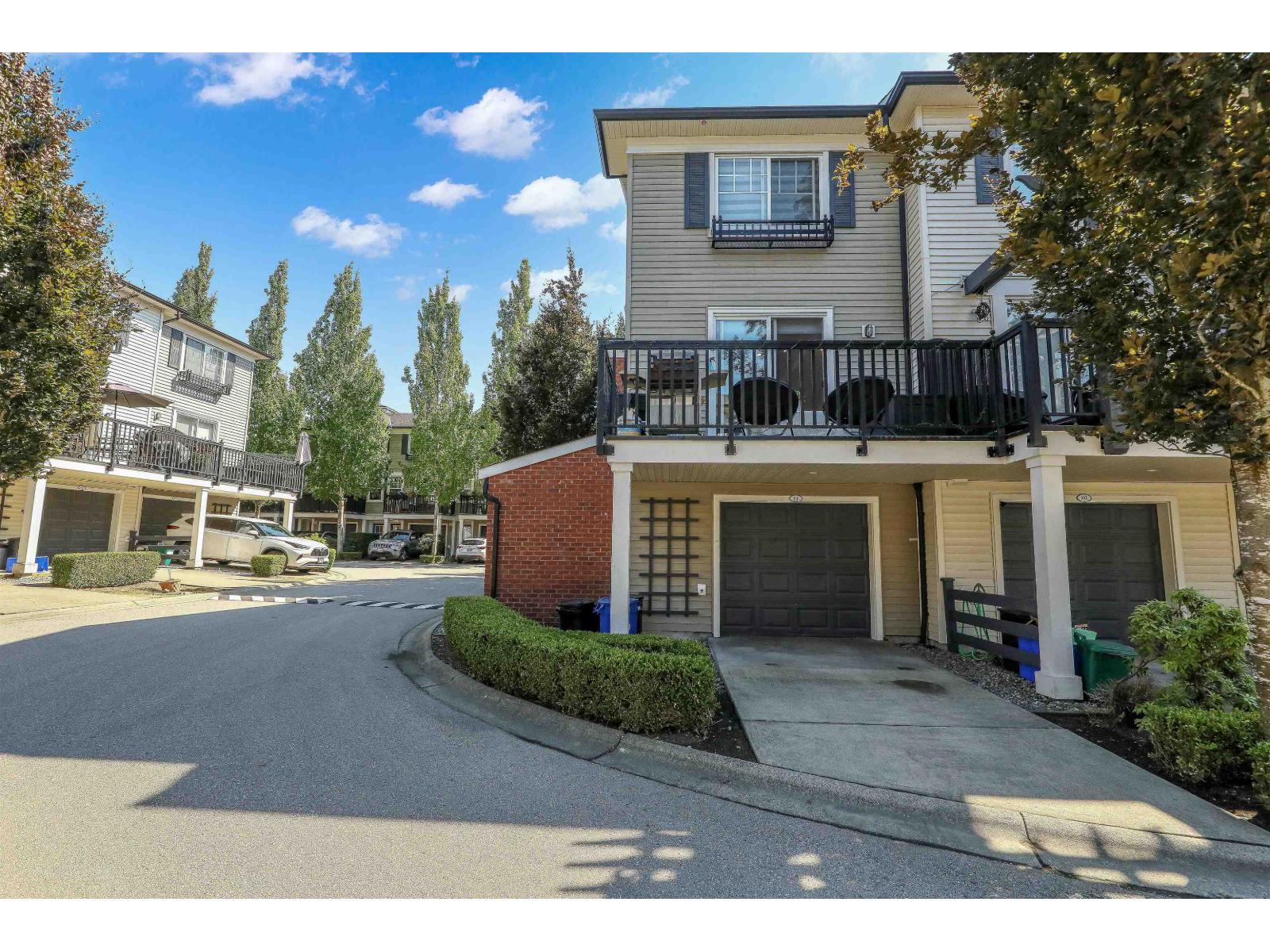 81 7233 189 Street Property Photo 32